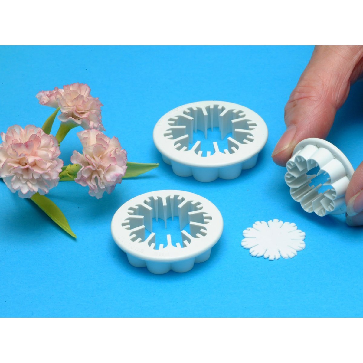 PME CA660 3-Piece Carnation Cutter, White, 1 x 9.1 x 21.5 cm, Small, Medium & Large Size - Image 2