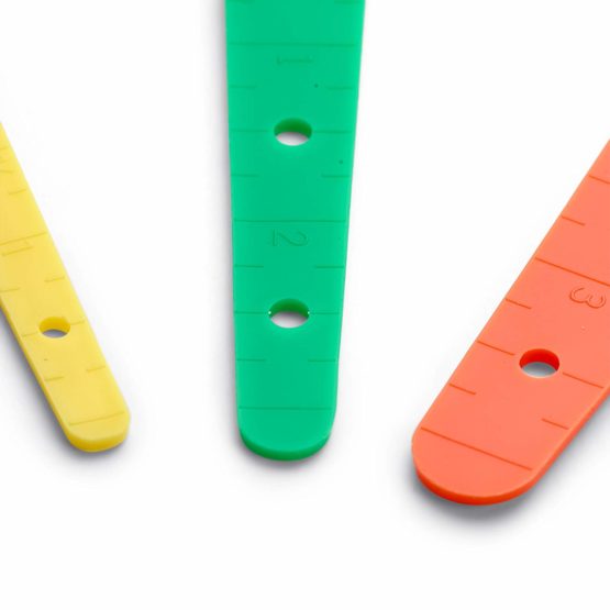 Prym Threaders for Elastics and Tapes Assorted - Image 3
