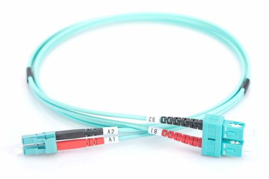 Digitus FO patch cable OM3-5 m LC to SC fiber optic cable - LSZH - Duplex Multimode 50/125µ - 10 GBit/s - Turquoise - Image 3