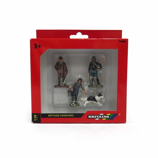 Britains 1:32 Farming Family, Collectable Toy Farm Accessory for Children, Farm Set Accessory Compatible with 1:32 Scale Farm Animals, Suitable for Collectors & Children 3 Years + - Image 3