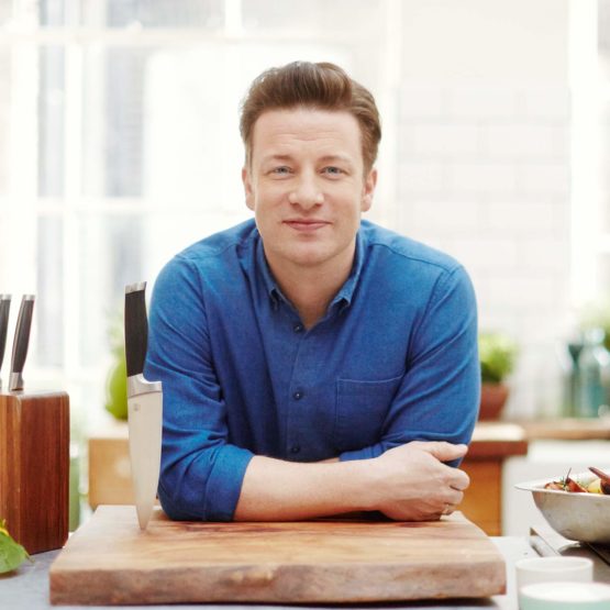 Jamie Oliver Keep It Simple Pizza Stone and Serving Rack - Image 3