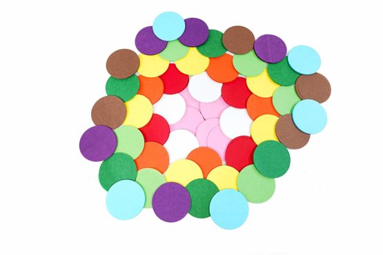 Ci Tissue 58008-CI-101 4600-Piece 10 cm Paper Tissue Circles, Assorted Colours - Image 4