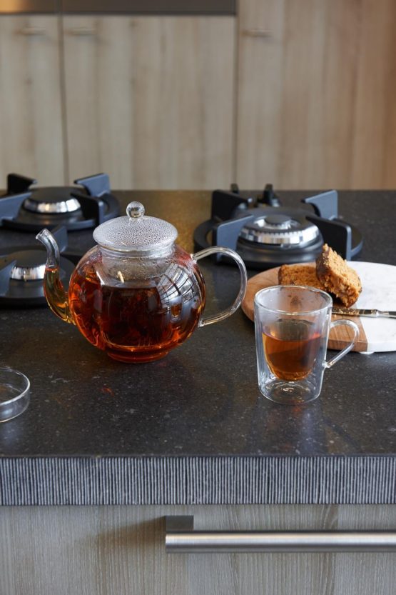 Verona Single-Walled Glass Teapot 1.5 Litres with Filter - Image 4