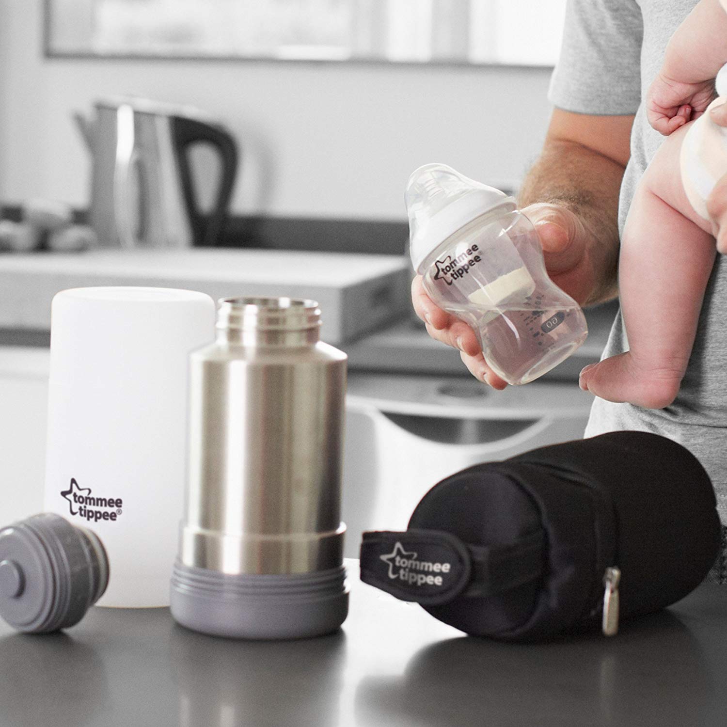 Tommee Tippee Travel Bottle and Food Warmer, Portable Baby Bottle Warmer Ideal for Travel Thermal Insulation - Image 4