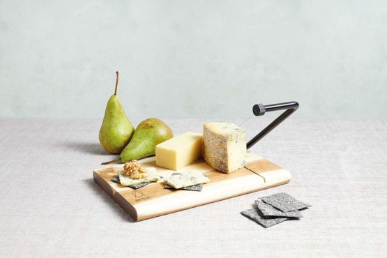 Artesà Acacia Wood Wire Cheese Slicer Board, 27 x 19 cm (10.5 x 7.5 Inch) - Image 3