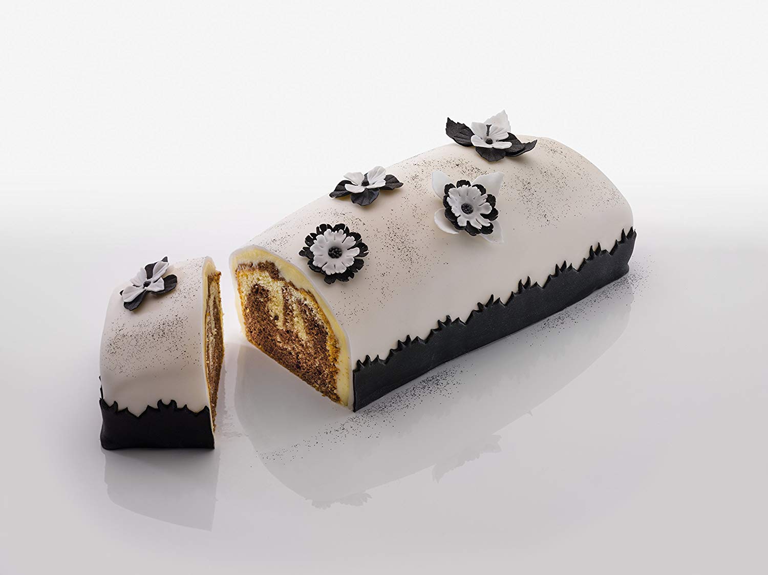 Zenker "Creme Noir Baking Tin, Stainless Steel, Grey/Beige, 30 cm Diameter, 32 x 13 x 7.5 cm - Image 4