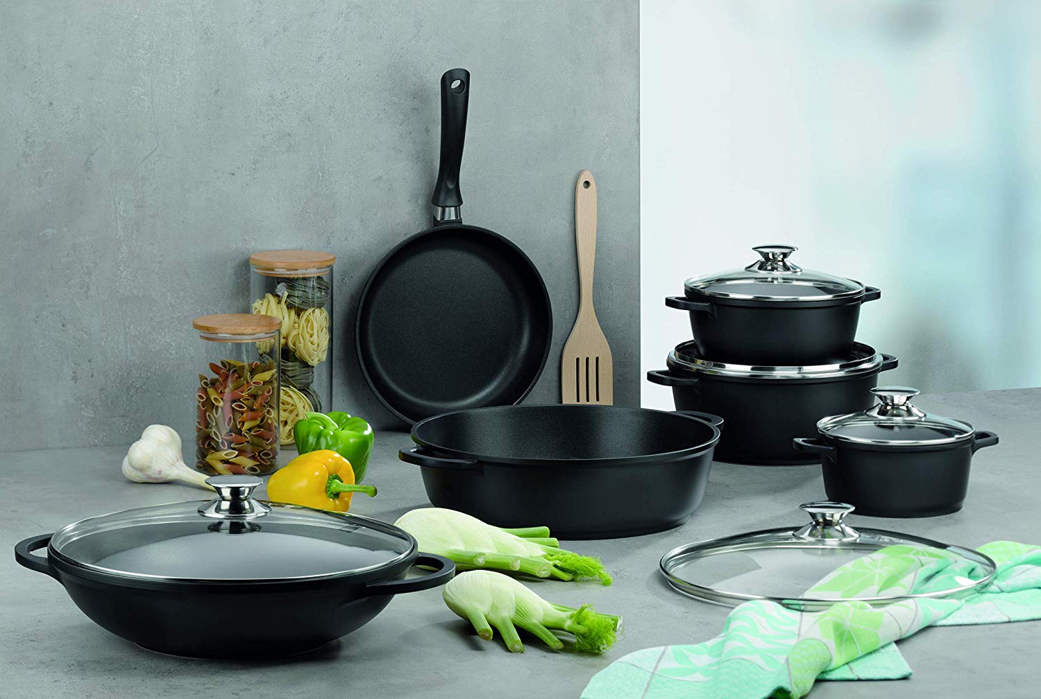 kela braising pan 28 x 28 cm, lid with Aroma knob, Induction Serving pan KERROS, cast Aluminium Coated, Paella pan with high Rim - Image 2