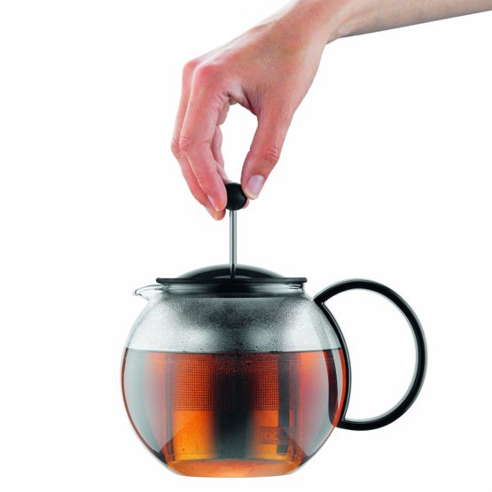 Bodum 1812-01 ASSAM Tea Maker (French Press System, Permanent Stainless Steel Filter, 0.5 L/17 oz) - Black/Transparent - Image 4