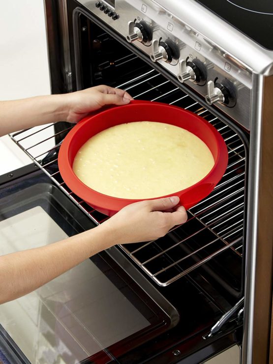 Lékué Silicone Cake Mould 20 cm Red - Image 2