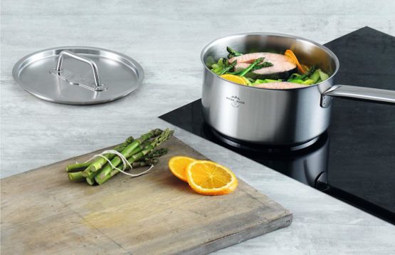 Kuhn Rikon Montreux Stainless Steel Saucepan with Lid, 20 cm/3 Litre - Image 3
