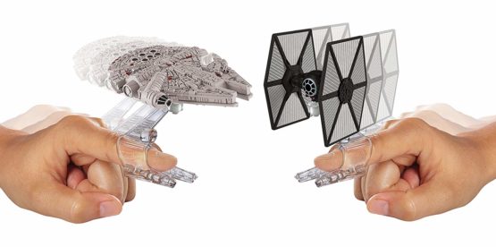 Hot Wheels Tie Fighter v. Millennium Falcon (Star Wars) Die Cast - Image 2