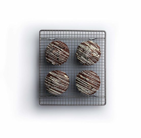 MasterClass KCMCCAKE26 Wire Cooling Rack for Baking/Trivet, Robust Carbon Steel, 26 x 23 cm, Silver - Image 4