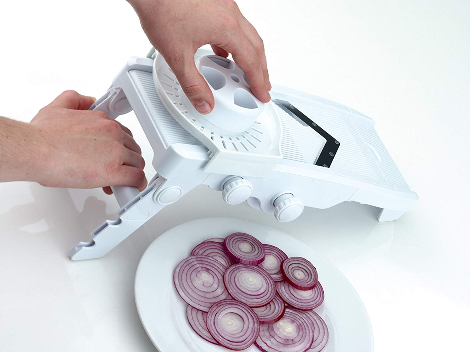 KitchenCraft 5-in-1 Mandoline Vegetable Slicer and Grater with Adjustable Settings, Gift Boxed, Plastic/Steel, White - Image 3
