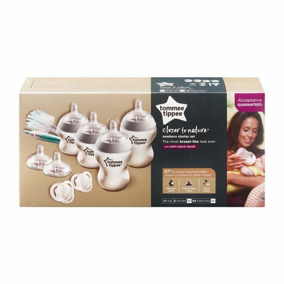 Tommee Tippee Closer to Nature Newborn Baby Bottle Starter Set, Breast-like Teats with Anti-Colic Valve, Clear - Image 2