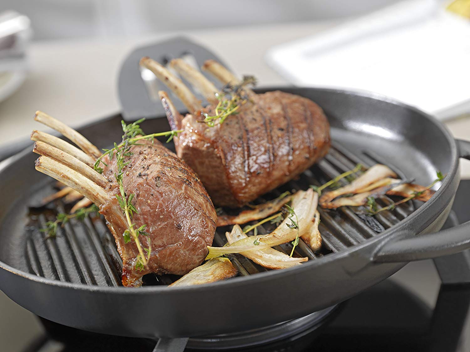Staub 1203023 Round Grill with two Handles, 26 cm, Matt Black, 10.6 x 13.4 x 1.4 inches (270 x 340 x 35 mm) - Image 3