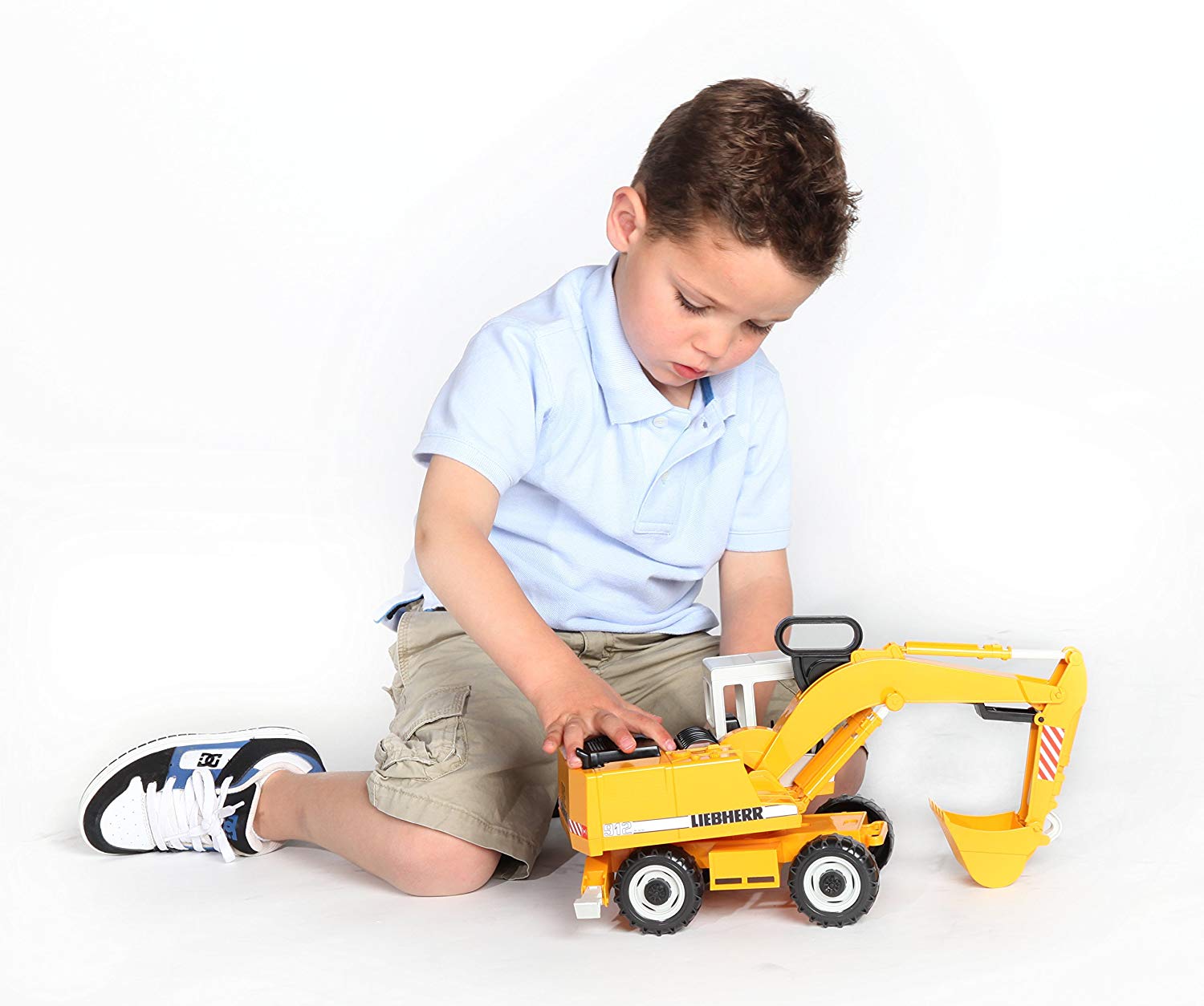 Bruder Liebherr 912 Excavator Toy - Image 3