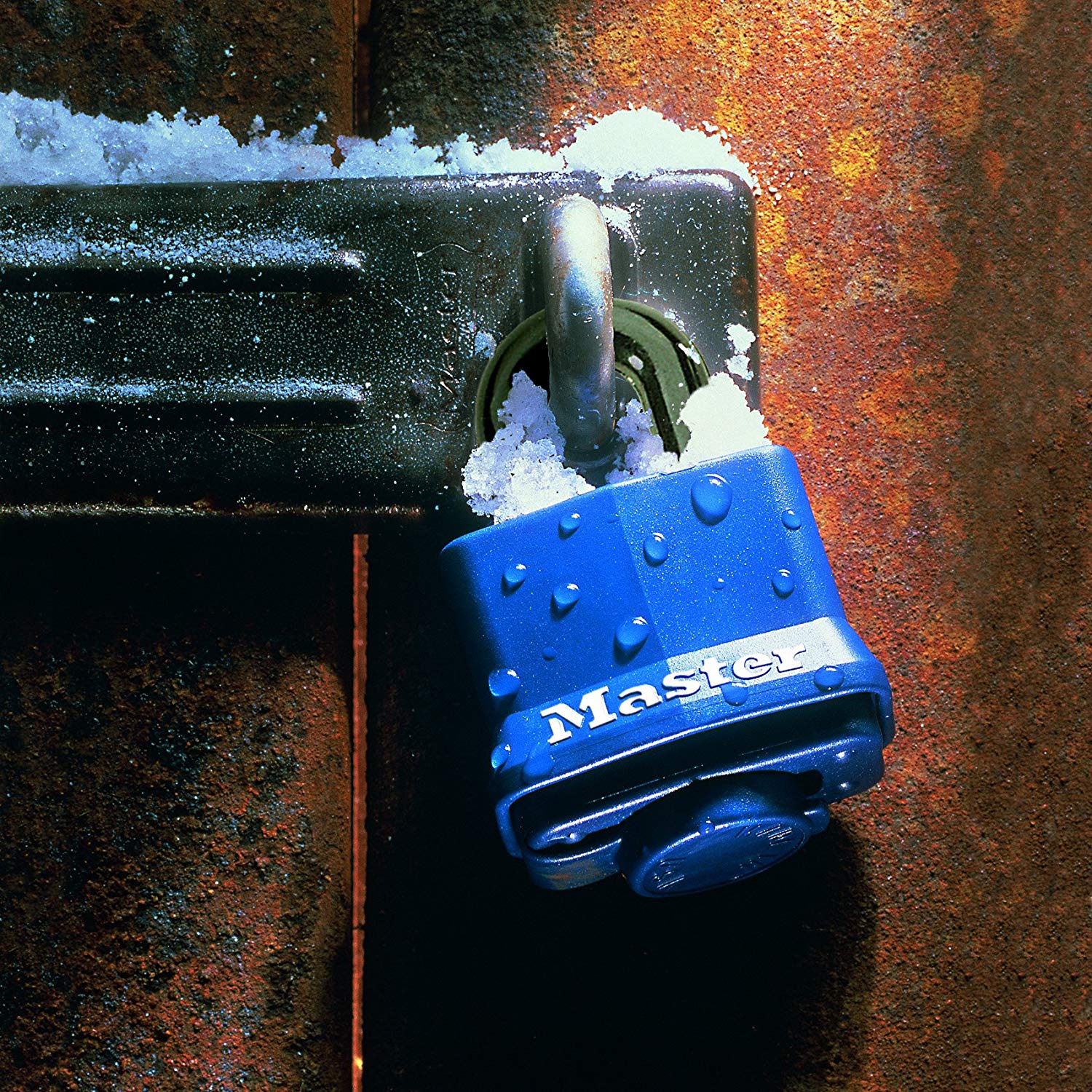 Master Lock 312EURD Laminated Padlock with Key and Thermoplastic Cover, Blue, 7,3 x 4 x 2,5 cm, 7,3 cm x 4 cm x 2,5 cm - Image 2
