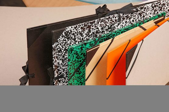Clairefontaine 32802C Annonay Art Folder, 50 x 70 cm, Ribbon Tie, 30 mm Spine , White - Image 3