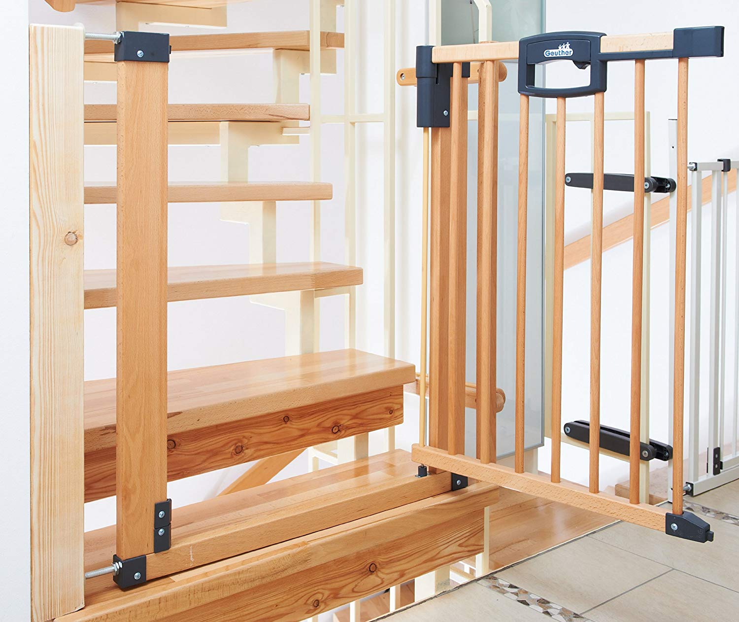 Geuther Stair Safety Gate Easy Lock (Wood, Range of Adjustment 80.5 ...