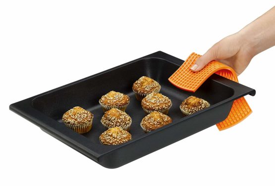 Braisogona Safe- Multi-Use Magnetic Silicon Protector, Orange - Image 4