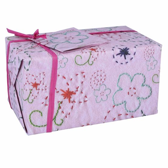 Bomb Cosmetics Pretty in Pink Handmade Wrapped Bath & Body Gift Pack, Contains 5-Pieces, 480 g - Image 2