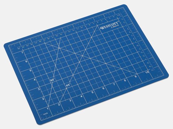 Westcott A4 300 x 220 x 3 mm Cutting Mat - Blue - Image 2