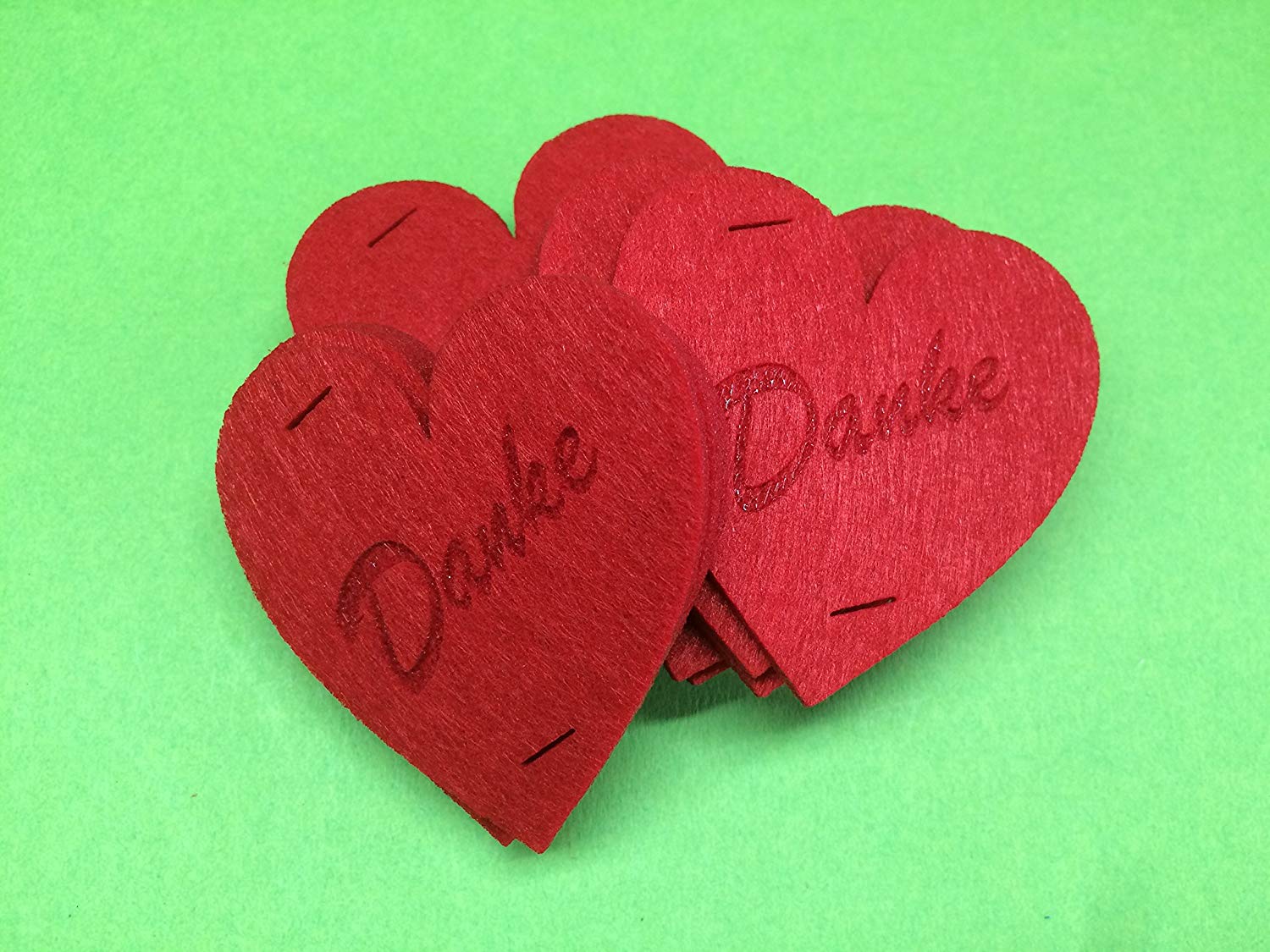 'Petra's Craft News A HEF3960 28 15 x 60 mm with "Thank You Engraved Heart Balanced, Felt Red - Image 2