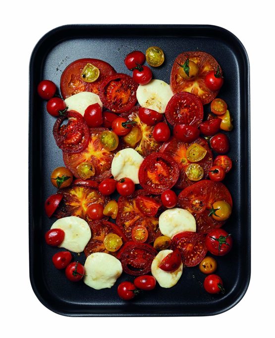 MasterClass Hard Anodised Aluminium Baking Tray, 42 x 31 cm Deep Tin with Teflon Non Stick Coating - Image 2