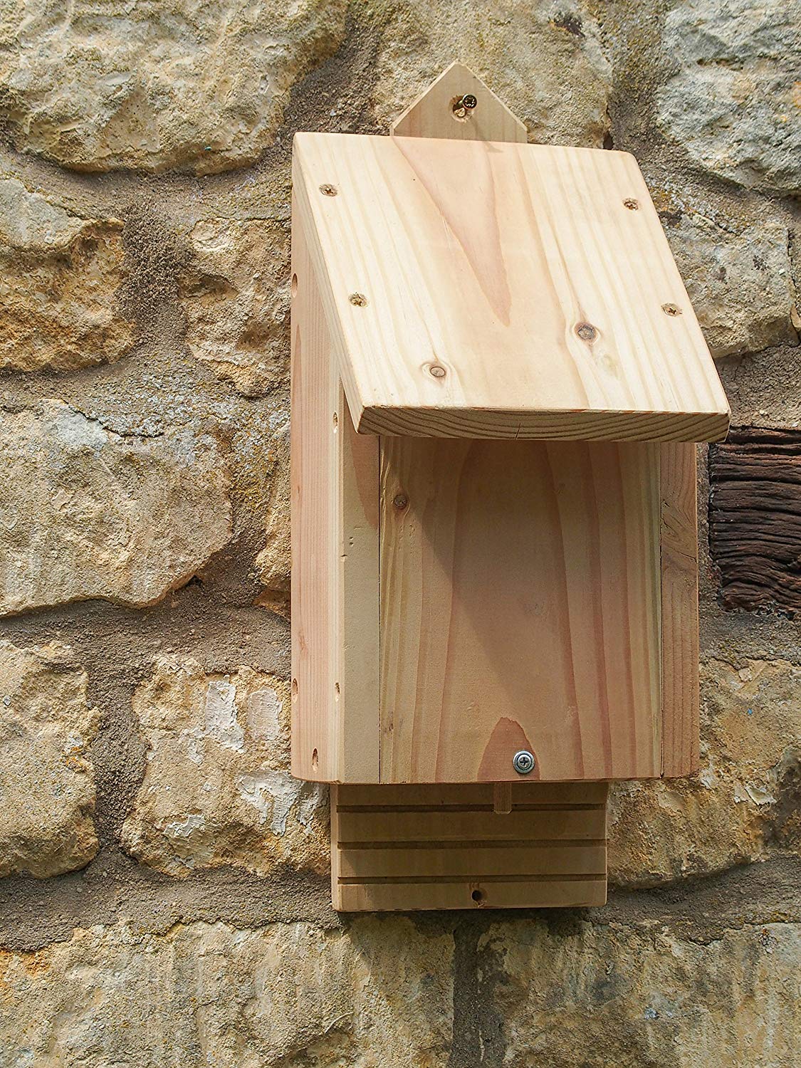Wildlife World Chavenage Bat Box, Natural FSC Timber, 16.4 × 18 × 43 cm - Image 3