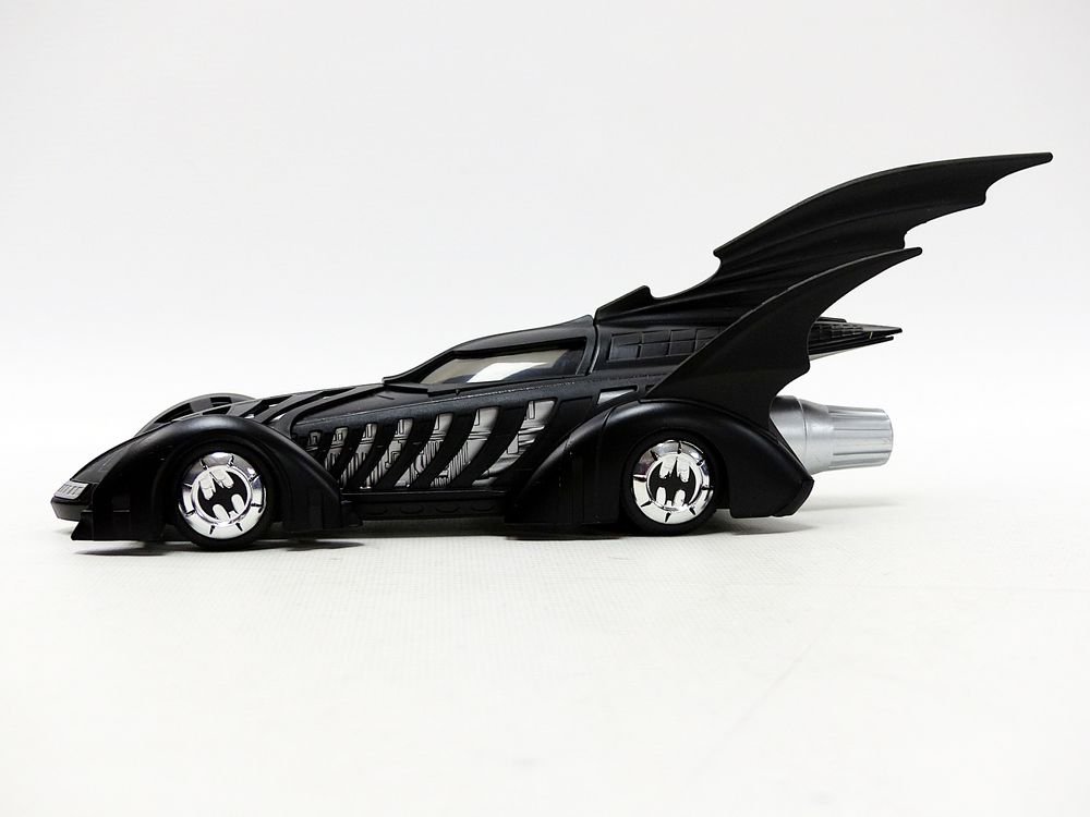 Jada Toys 1/24 - Batmobile Batman Forever - Avec Figurine 98036bk