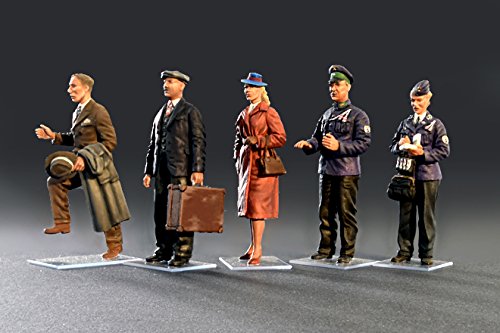 Miniart 1: 35 - Tram Crew with Passengers, Various, Small - Image 2