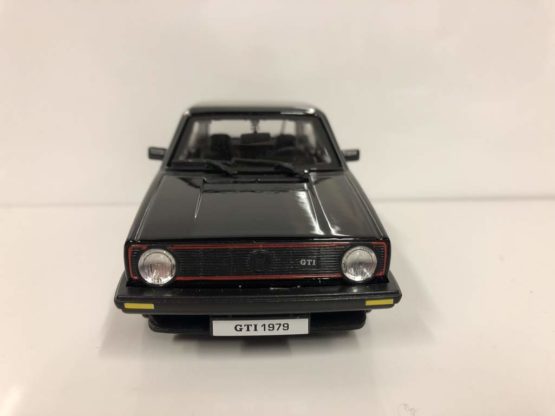 Bburago 1: 24 Volkswagen Golf Gti mk1 (1979), Red - Image 2