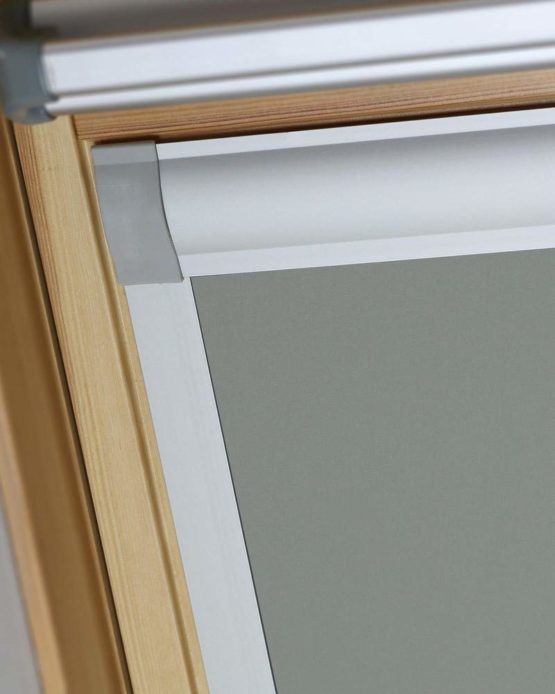 Bloc Skylight Blind 2(55/98) for Fakro Roof Windows Blockout, Pewter - Image 4