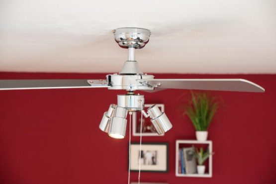AireRyder Ceiling Fan Cyrus Chrome with Light and Pull Cords 42 inch 107 cm with Black and Silver Blades - Image 4