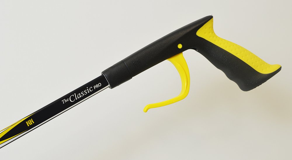 Helping Hand Classic Pro Reacher, 26-Inch/65cm, Black and Yellow, 26 inch / 65cm - Image 4