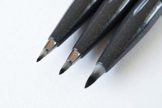 Pentel Brush Sign Pen SES15C-12, Fibre-Tip Pen, Brush-Like Tip 3 Black - Image 2
