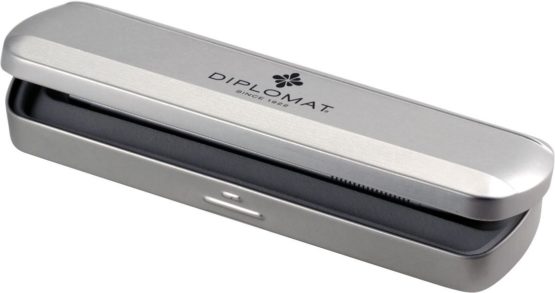 DIPLOMAT - Traveller - Rollerball Pen - Chrome - Resistant and Elegant - High End - 5 Years Warranty - Image 3