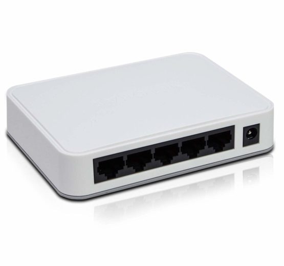 NETGEAR 5 Port Gigabit Ethernet Unmanaged Network Switch (GS205) - Desktop or Wall Mount, Home Network Hub, Ethernet Splitter, Plug-and-Play, Silent Operation