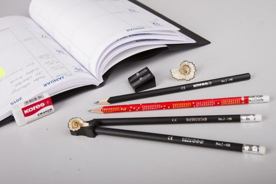 Kores - Mathmagic: HB Graphite Pencils for Kids with Soft Lead, Eraser Tip and Multiplication Table, Triangular Shape, School and Office Supplies for Writing, Drawing and Sketching, Pack of 12 - Image 3