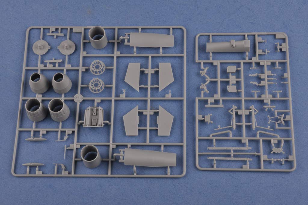 Hobbyboss 81712 "Su-27 Flanker Early Plastic Model Kit, 1:48 Scale, Weiß - Image 3