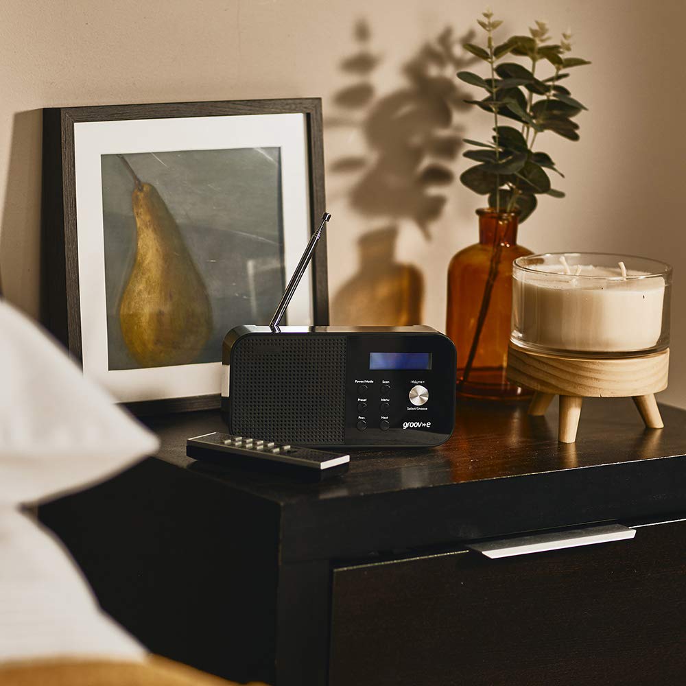 Groov-e Venice DAB & FM Digital Radio, Built-In Alarm Clock & Bluetooth Connectivity, LCD Display, Mains or Battery Operated - Image 3