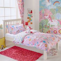 Riva Paoletti Kids Unicorn Toddler Duvet Set - 1 X Pillowcase Included - Pink And White - Reversible Design - Machine Washable - 120 X 150cm (47" X 59" Inches) - Designed In The UK