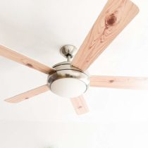 AireRyder Ceiling Fan Ursa with Lighting and Remote Control, Housing colour Satin Nickel, Blade colour White/Pine, Diameter 132cm