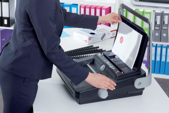 GBC CombBind C340 Binding Machine, 25 Sheet Punch Capacity, 450 Sheet Binding Capacity, A3, A4 and A5, Black, 4400420 - Image 4
