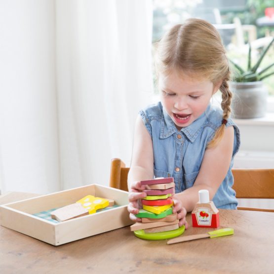 New Classic Toys 10591 Wooden Pretend Play Kids Lunch Picnic Box Cooking Simulation Educational Perception Toy for Preschool Age Toddlers Boys Girls, Multi Color - Image 4