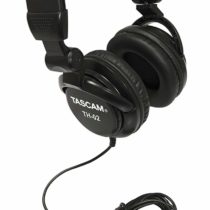 Tascam TH-02 – Stereo headphones