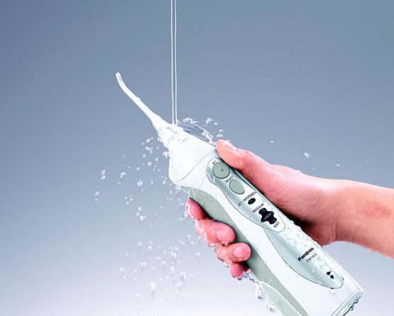 Panasonic EW1411 Rechargeable Dental Oral Irrigator with 4 Water Jet Modes, UK 2 Pin Plug - Image 3