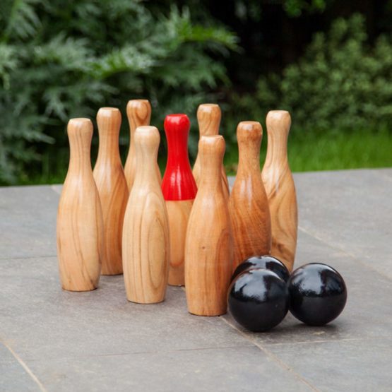 Big Game Hunters 206 Wooden Skittles Premium 9 Pin Polished Hardwood Set in a Handy Carry Bag - Image 4