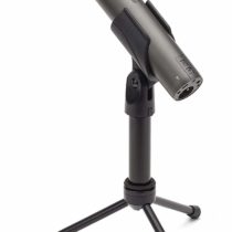 SAMSON Q2U Recording and Podcasting Pack - USB/XLR Dynamic Microphone with Accessories (Includes Mic Clip, Desktop Stand, Windscreen and Cables), 16-bit, 44.1kHz/48kHz, Silver