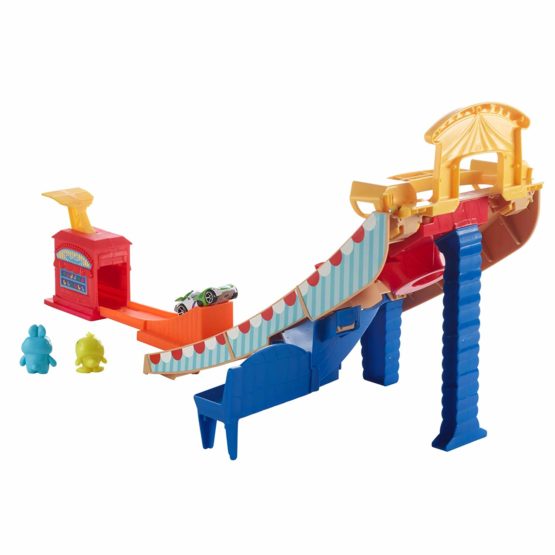 Hot Wheels and Disney Pixar Buzz Lightyear Character Car Play Set, Toy Story, Ramp, Slam Launcher, Car and Figures, Ages 3 and Older - Image 3